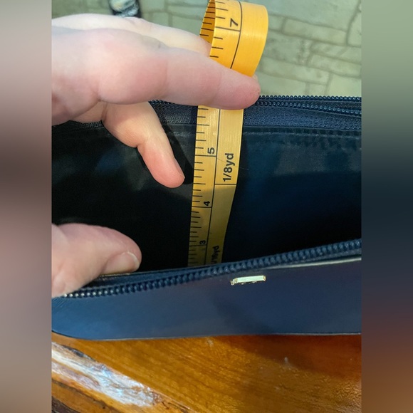 Tommy Hilfiger Blue Crossbody Bag Vinyl Double Zipper Gold Accents - EUC - Picture 8 of 10